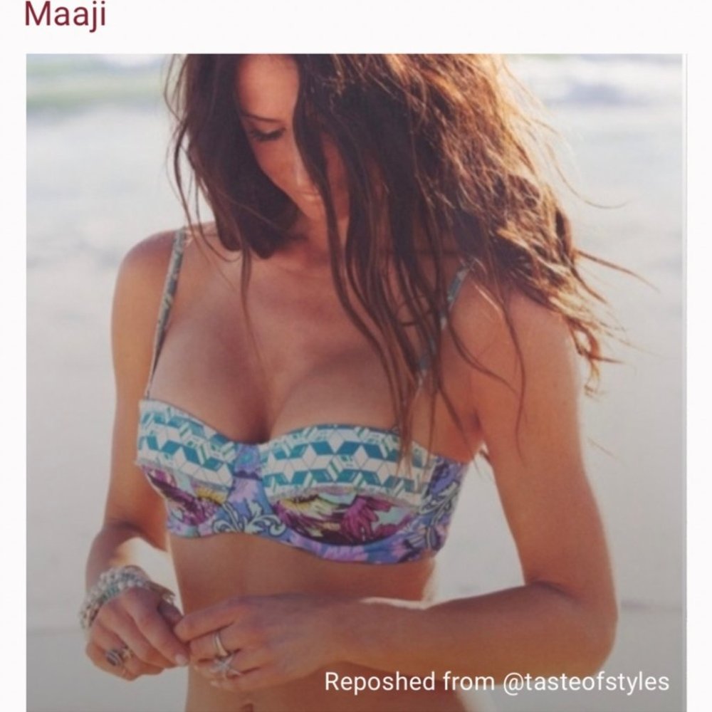 - NWOT maaji blue Kauai floral geometric bikini top